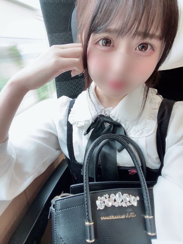 FC2-PPV-1424345 No.14 对性爱满是兴趣的可爱罗莉18歳找干爹女子。