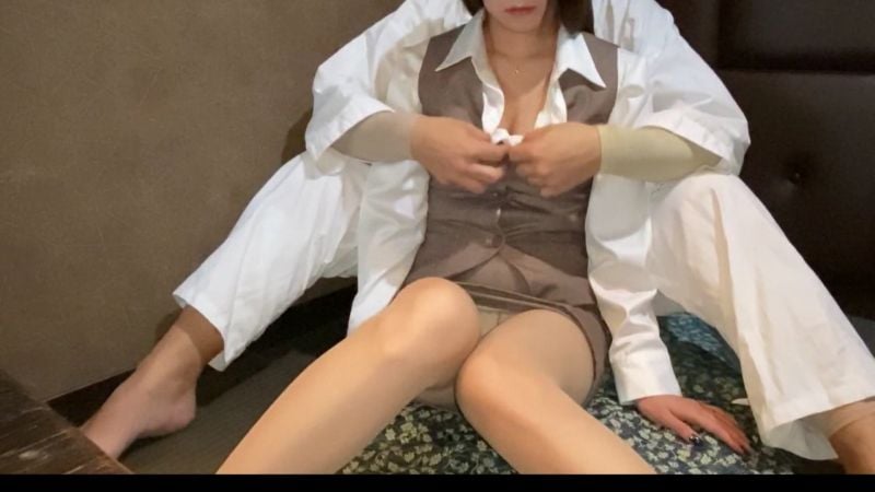 FC2-PPV-1572752 乡下美人选美会地方美人OL为了哥哥欠债中出露脸流出