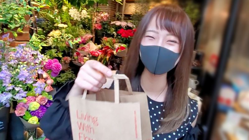 FC2-PPV-1862550 【无修正】少女般笑脸的现役专科生！19歳无套中出！！