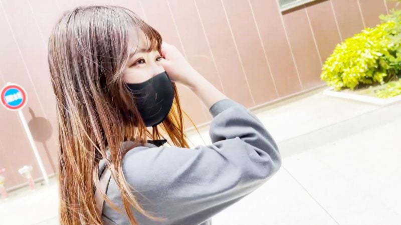 FC2-PPV-1875700 【无/个】极上素人妹子发见！成熟般罗莉脸蛋大学生脱衣现出F罩杯巨乳火辣身躯！