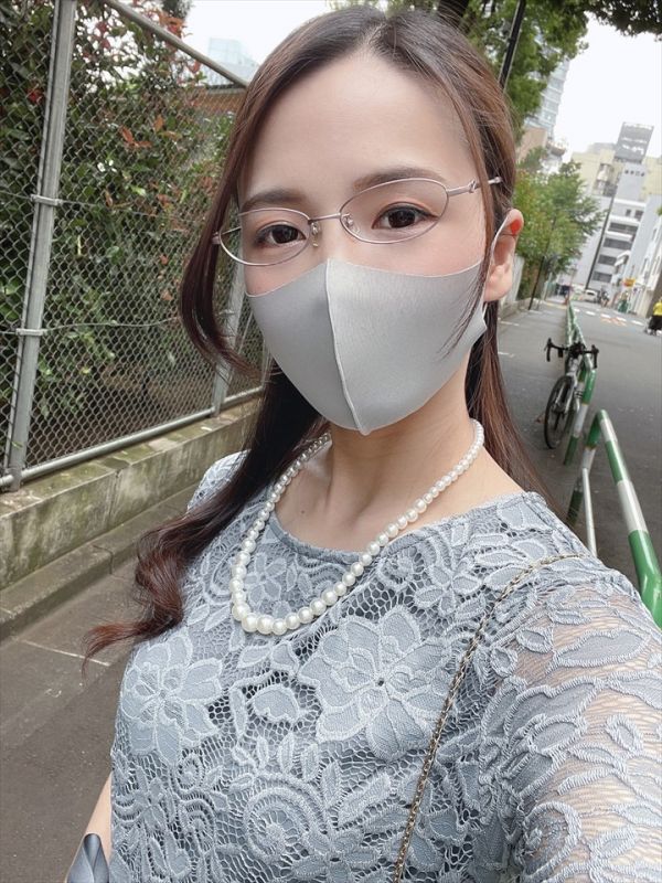 FC2-PPV-2376230 真实糟糕妄想癖 土味系24歳牙助。前男友结婚典礼后被侵犯个够疯狂高潮潮吹中出播种付调教