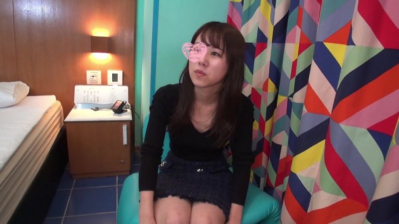 FC2-PPV-2440091 银行窗口工作的社会人第二年苗条美人。前回心残りだったのか膣内射精恳愿。