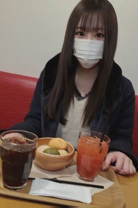 FC2-PPV-2708760 追梦巨乳咖啡店员。拍片被发现接受商量后带到宾馆