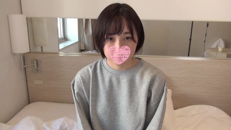 FC2-PPV-3040657 短髮的朴素美女，是胯下长着大斑点的变态女子