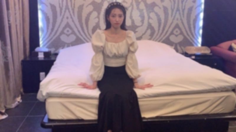 FC2-PPV-3257066 这种年齢散发超淫荡费洛蒙身材出众的美女。互相絶顶最后中出。