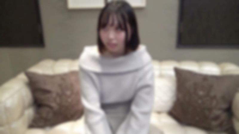 FC2-PPV-3263970 入学的18歳！诚实谦虚却好奇心旺盛。自拍性爱的性爱初体验。