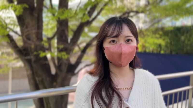 FC2-PPV-4897688 【首次拍摄】无修正！！清纯可爱的世良酱在被请求时会温柔地微笑回应，让我忍不住大量内射，想让她怀孕的浓精喷满了她的阴道♡
