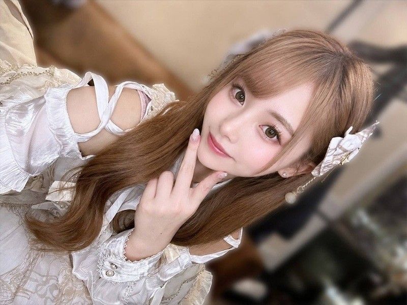 FC2-PPV-4904121 【露脸解禁】「追随者激增中，18岁美女Cosplayer」震撼出演FC2。危险期中出稀有影像『1小时24分』。※数量有限