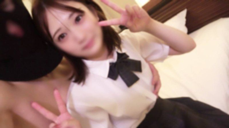 FC2-PPV-4922638 【豪華４発射】清純アイドル志望の美女、アイドルレッスンのオフの日に見せる麗しの姿。オジサンに交互に迫まれて甘く深いキスと生チンポ挿入、まさかの連続4回中出し！