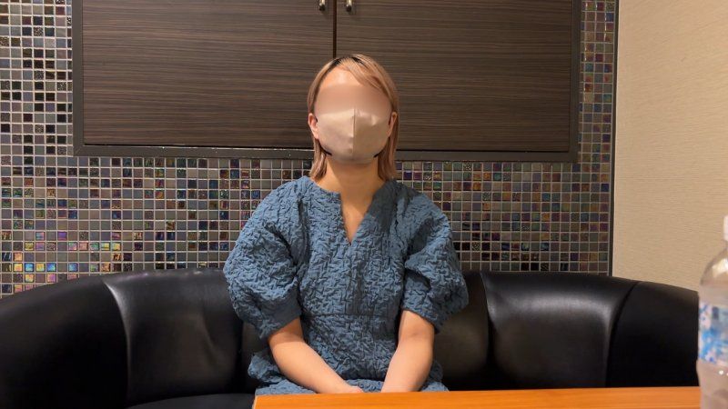 FC2-PPV-4751433 巨乳美容師22歳。「待ってっ、無理無理！ヤダァ！」歴代を更新する快楽に戸惑い叫ぶもバッチバチに突かれてイカされまくる。