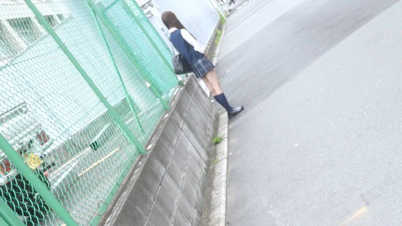 FC2-PPV-4936500 【顔出し未公開映像】SSS級18歳の美容系志望ゆいちゃん。白肌スレンダーな制服美女のピンクおま●こに初のオジザーメン中出し。唯一無二。