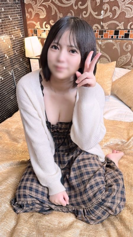 FC2-PPV-4943290 8/4前990点!!【附特典】超敏感棉花糖身躯女大学生身穿性感内衣进行实战拍摄♡未经连续高潮而痉挛不止的阴道内,无情地注入大量精液!!