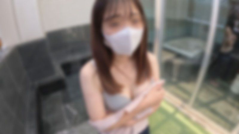 FC2-PPV-4755785 【无・完全素人】有清洁感且超级可爱的20岁！美白肌肤的美巨乳149cm！感觉的表情太可爱了,大叔全程完全勃起！