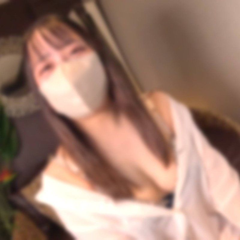 FC2-PPV-4760281 【完全秘密版】【獨佔販售】【露臉】【巨乳】【中出】東京都內服飾公司上班的「沙羅醬」,擁有纖腰G罩杯的她在FC2首次演出,不要看我被搞到這樣高潮的樣子！