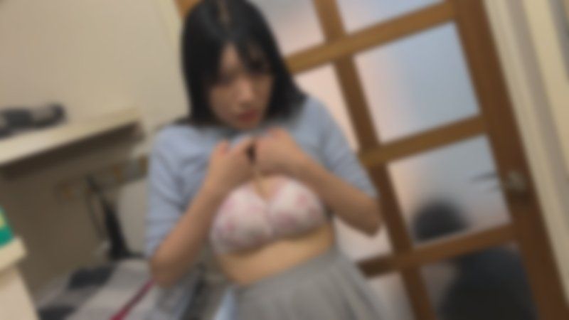 FC2-PPV-4964433 【个撮】大量潮吹太太。在丈夫的注视下服务。一边做出不情愿的样子一边大量放出,连部下的手臂都湿透了…