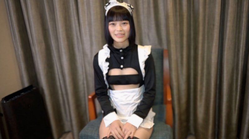 FC2-PPV-4978803 【无】好奇心旺盛的前概念咖啡厅女店员初次将按摩棒插入小穴深处…,「啊,进去了～！」一脸开心高潮绝顶！　中出　※特典高画质