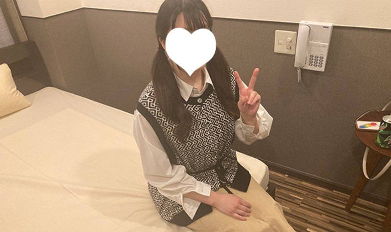 FC2-PPV-4776614 Rinka 19歲_2，顏射＆N-Cumshot，Raw。與像橋本環奈一樣的女大學生重逢！顏射後，穿著校服的她連續兩次N-Cumshots！