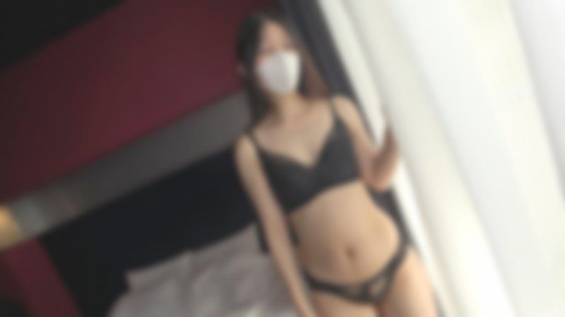FC2-PPV-4807532 【无码・完全素人插入】29岁的漂亮单身妈妈！2年没SEX，大叔鸡巴硬梆梆！用极粗的无套鸡巴，慢慢地打开她！