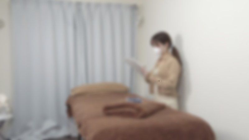 FC2-PPV-4827632 【无码/插入】干净又美丽的单身妈妈，在购物归来后再次光临。身材和肌肤都很棒，但似乎因为工作和育儿而很疲惫。