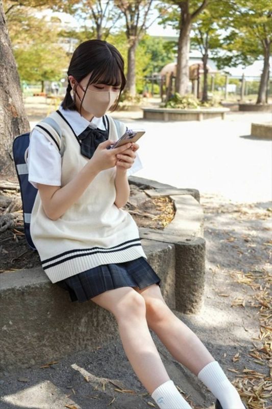 FC2-PPV-4856811 【塩対応メス】世の中なめきったクソ生意気女子　ポルチオガン突きガチ中出し